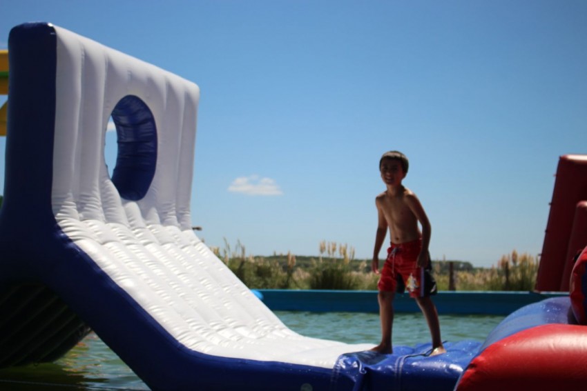 Los chicos del paraje Macedo disfrutaron de una jornada en el parque a