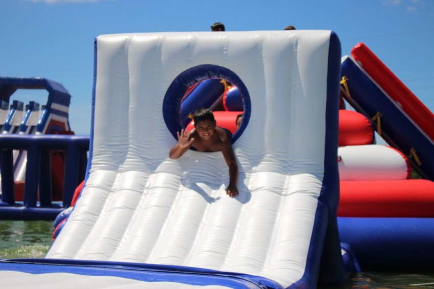 Los chicos del paraje Macedo disfrutaron de una jornada en el parque a