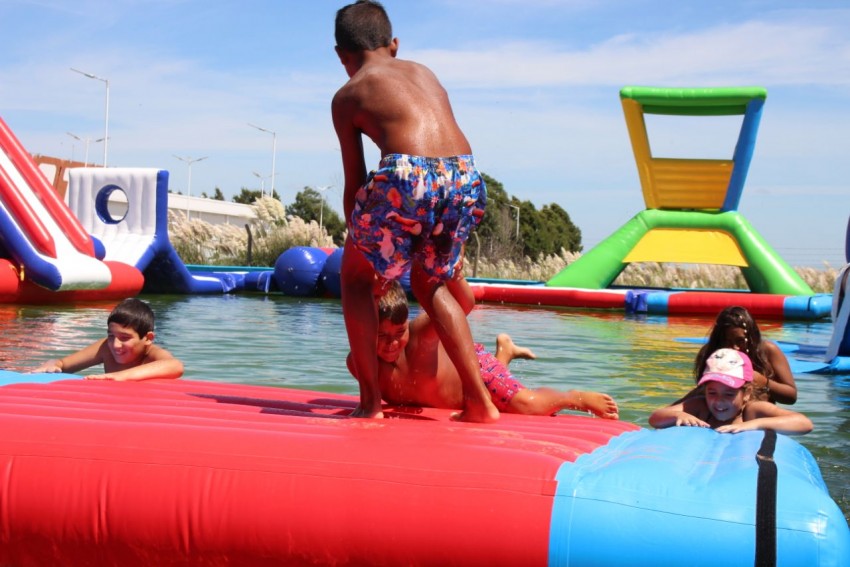 Los chicos del paraje Macedo disfrutaron de una jornada en el parque a