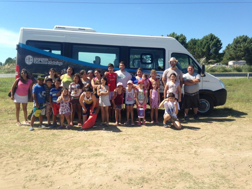 Los chicos del paraje Macedo disfrutaron de una jornada en el parque a