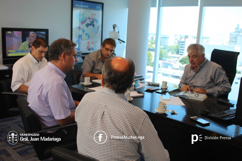 Santoro se reuni con autoridades de ABSA para dialogar sobre distinto