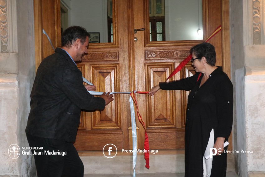 La Sociedad Espaola celebr sus 103 aos de existencia en su edificio