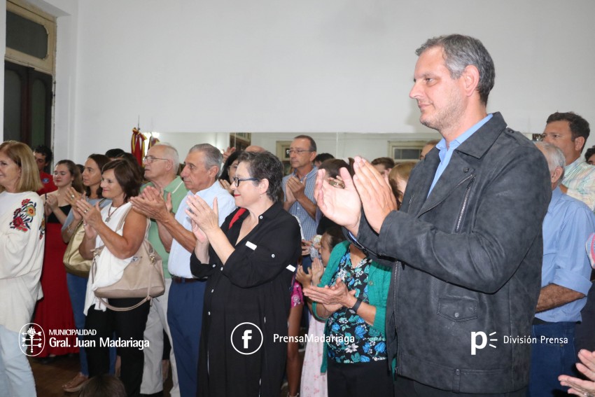 La Sociedad Espaola celebr sus 103 aos de existencia en su edificio