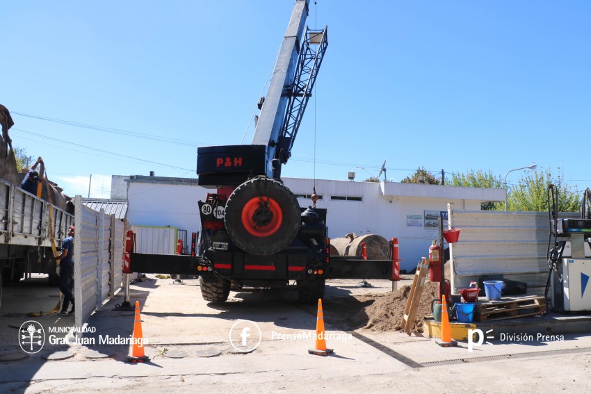 Bajo supervisin del OPDS y de Medio Ambiente se retiraron los tanques