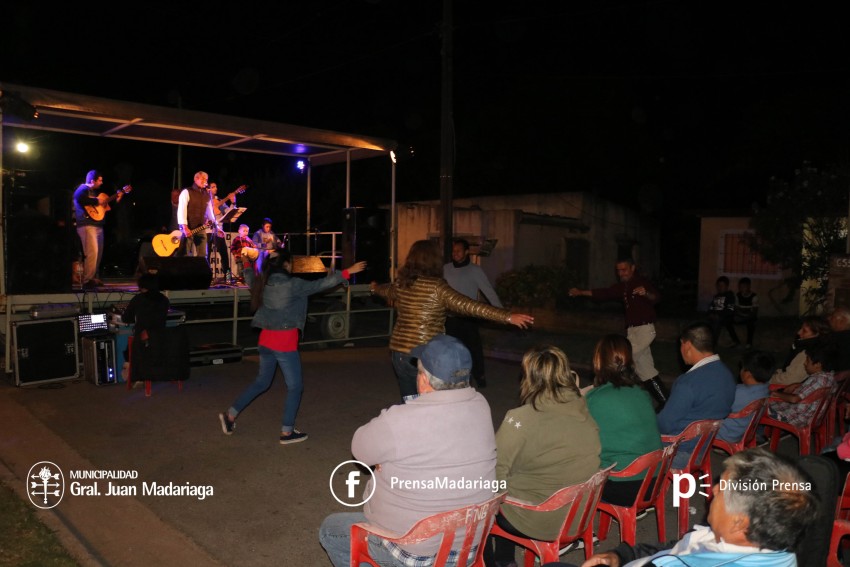 Los vecinos del barrio Belgrano tuvieron su noche de folclore