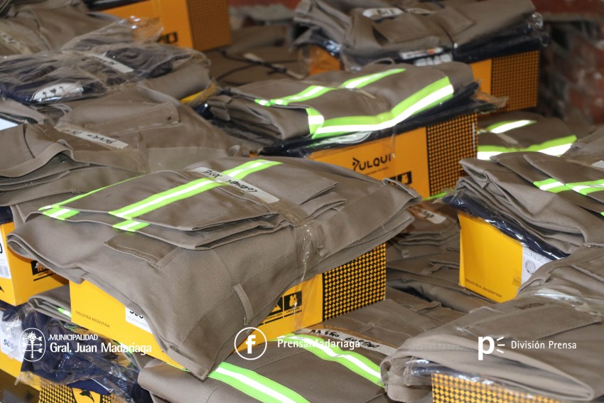 Entregaron indumentaria a 125 empleados municipales