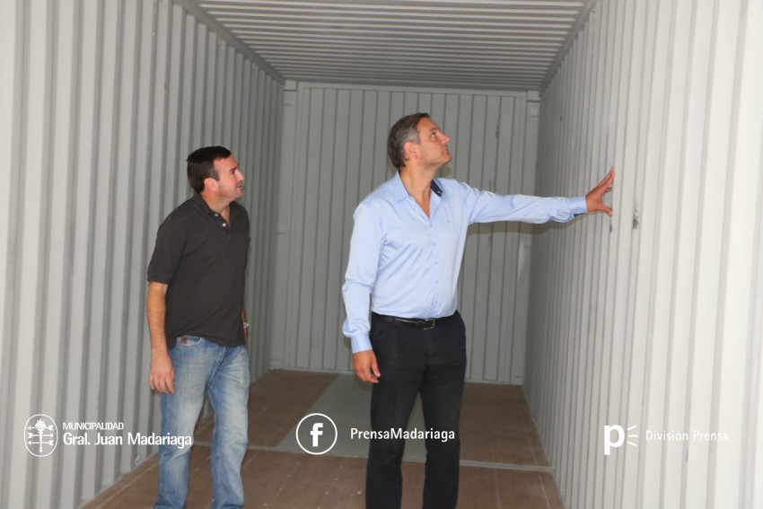 Colocaron el contenedor que funcionar como oficina para el archivo de