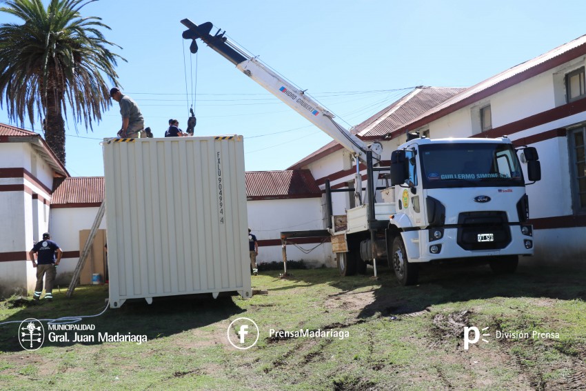 Colocaron el contenedor que funcionar como oficina para el archivo de