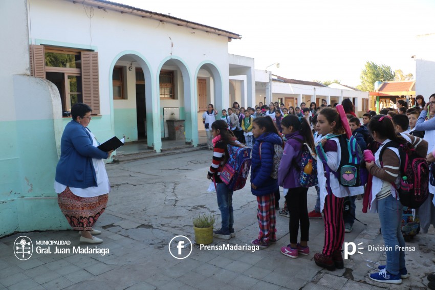 Se realiz el acto en la Escuela N 3 por la maana y se inaugurar un