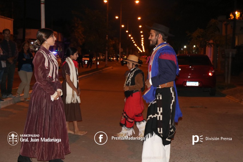 Presentaron los estandartes de Argentino Luna ubicados en la calles de