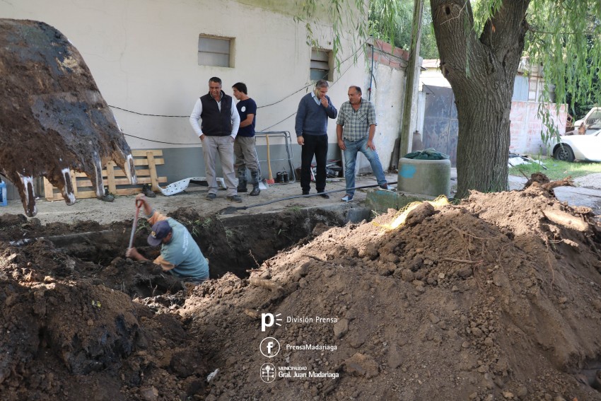 Trabajos de desagües en Pellegrini y Calle 10