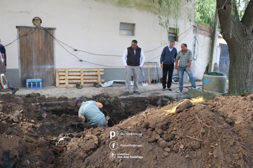 Trabajos de desagües en Pellegrini y Calle 10