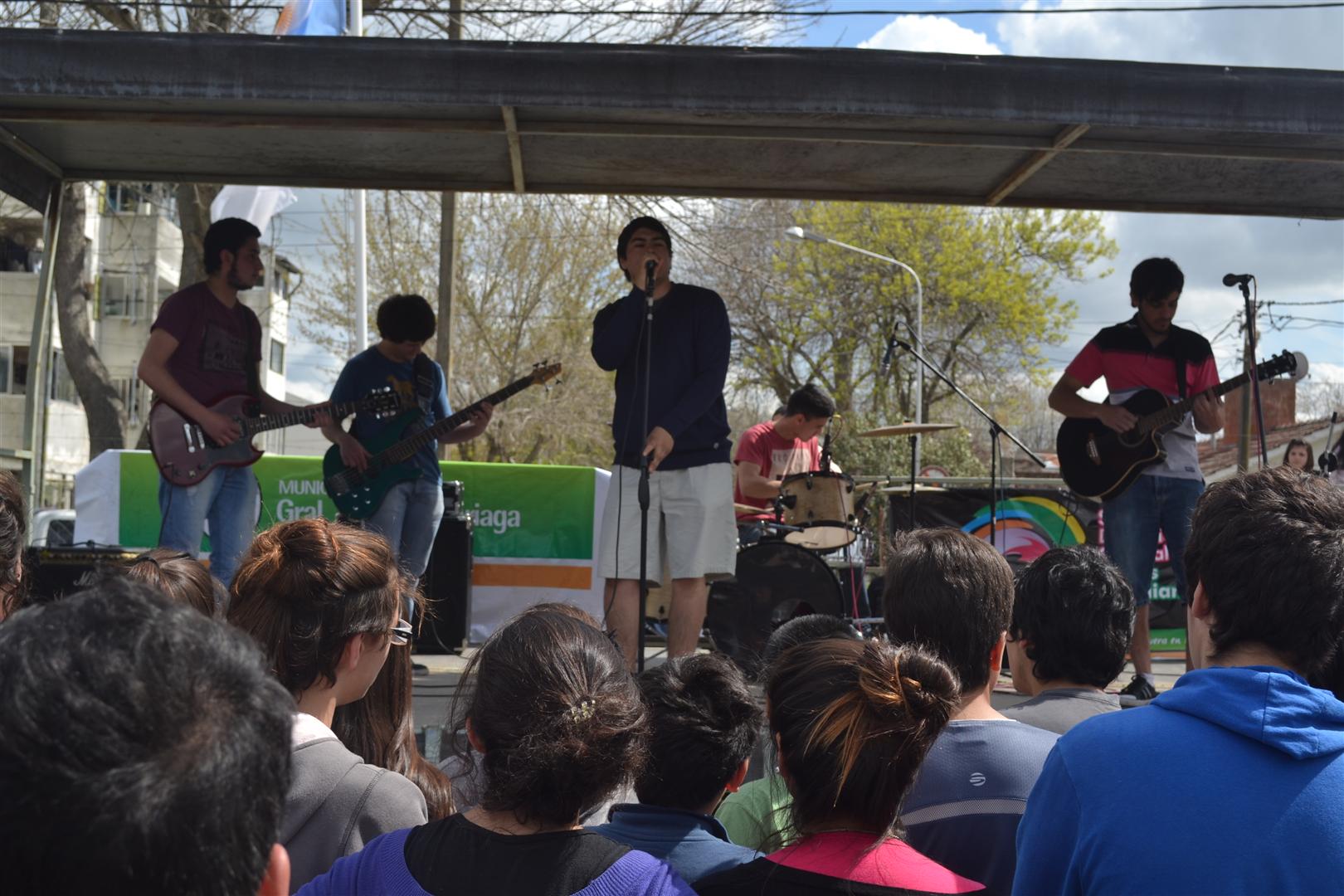 Popovich: �Para, por y gracias a los estudiantes�