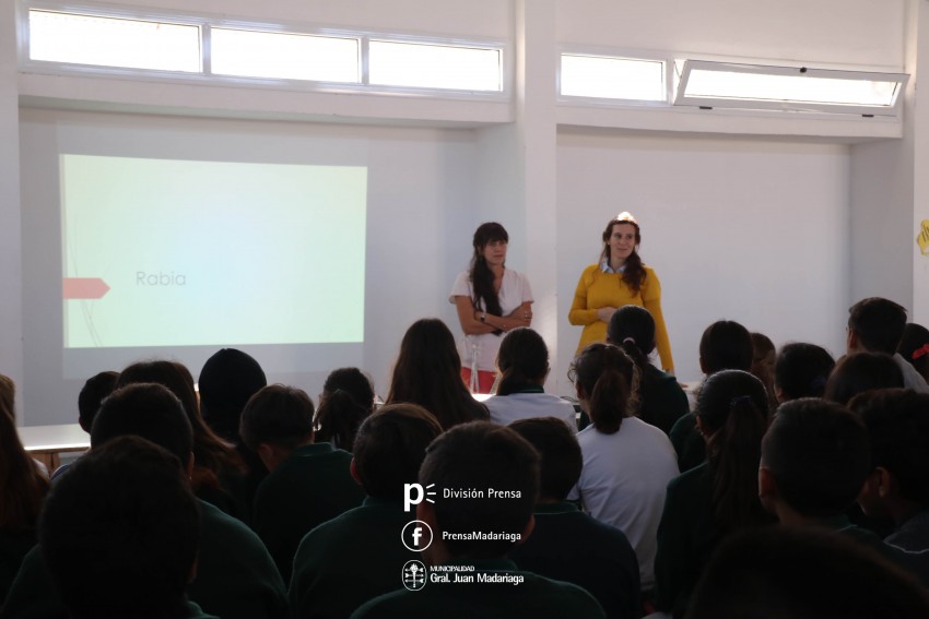 Personal de Bromatologa brind una charla informativa en la Escuela A