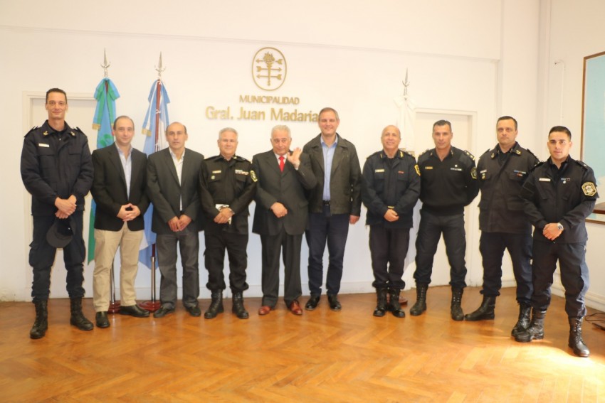 Reconocieron al comisario Sergio Gimnez con el premio Libertador Gene