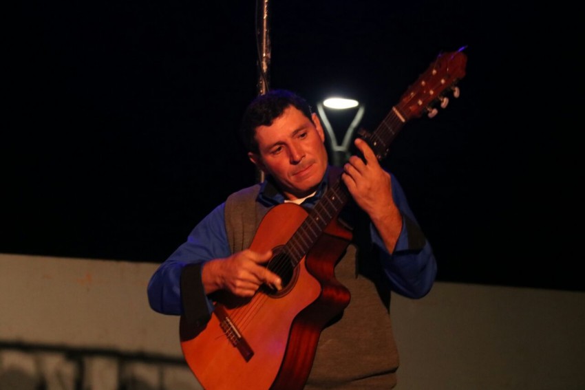 Folclore en los Barrios tuvo su noche de cierre en el Anfiteatro del B