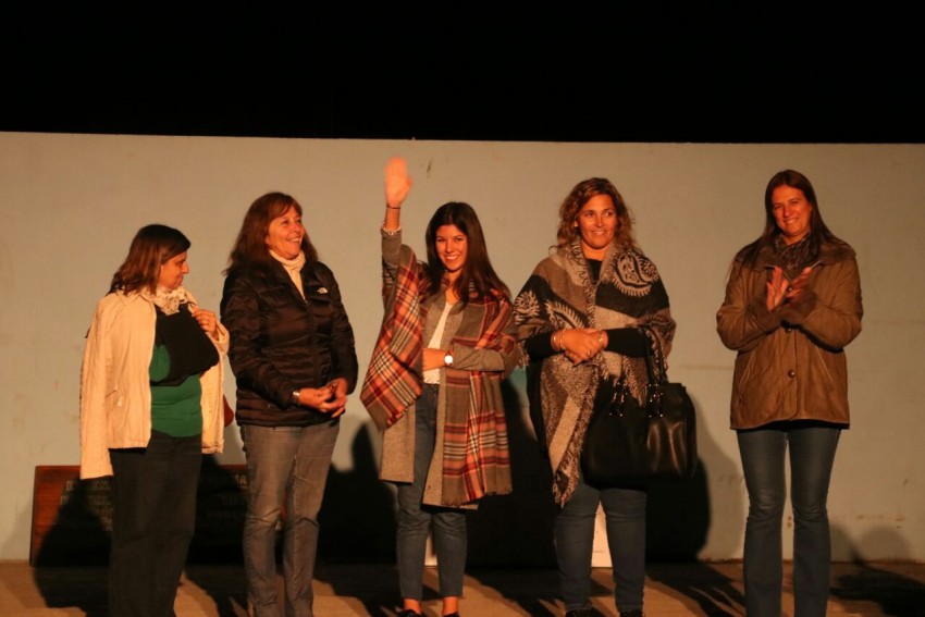 Folclore en los Barrios tuvo su noche de cierre en el Anfiteatro del B