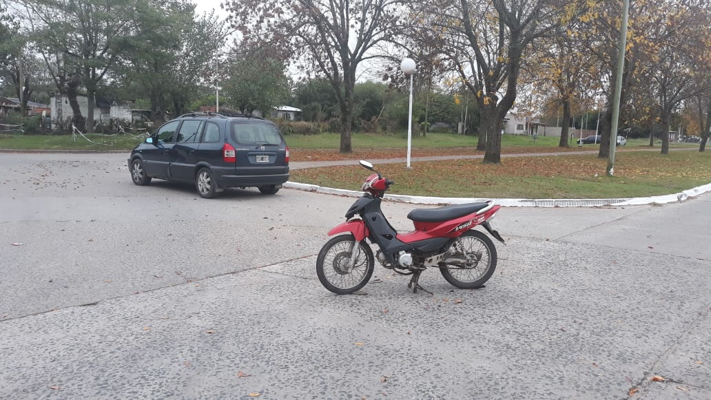 Siniestro vial deja un herido y provoca restricciones en la circulaci�