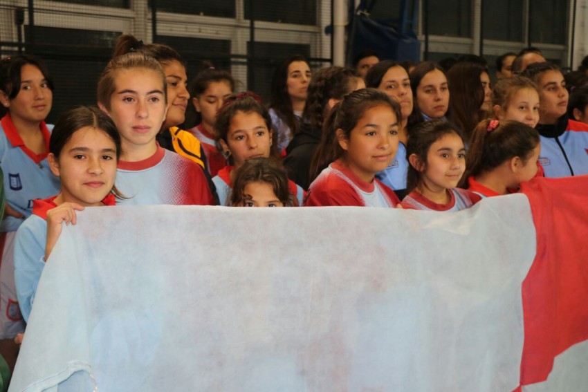 Quedaron inaugurados los vestuarios del Polideportivo y el Torneo Arge