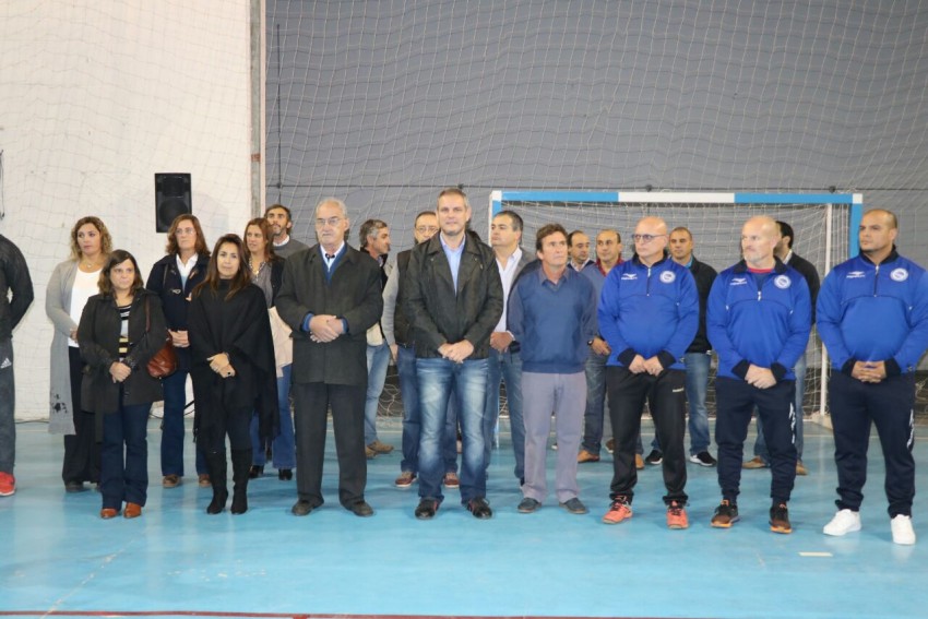 Quedaron inaugurados los vestuarios del Polideportivo y el Torneo Arge