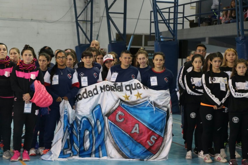 Quedaron inaugurados los vestuarios del Polideportivo y el Torneo Arge