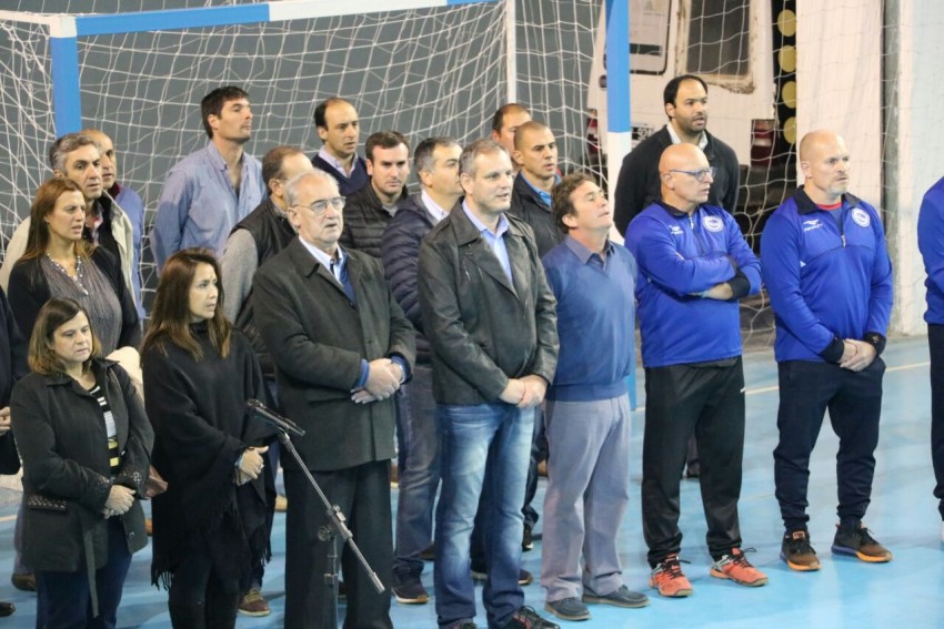Quedaron inaugurados los vestuarios del Polideportivo y el Torneo Arge