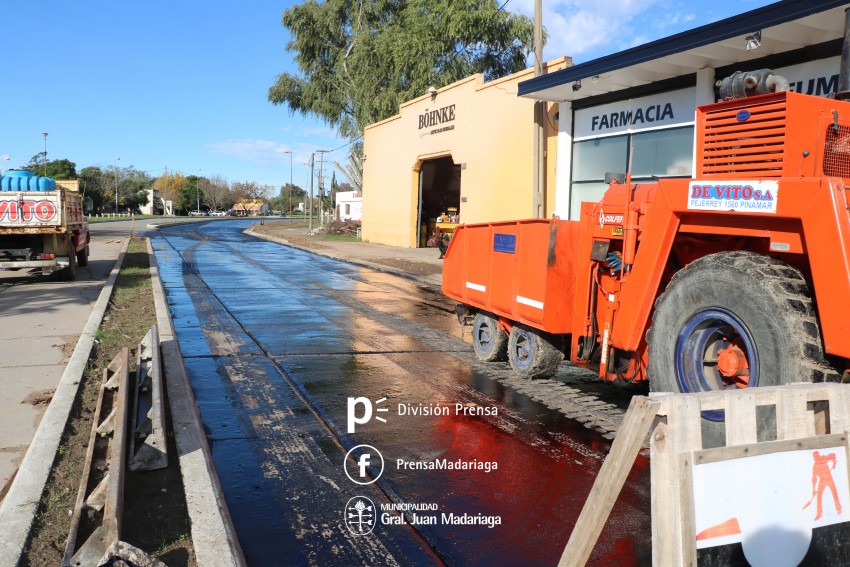 Amplan la calzada en Illia y Pellegrini