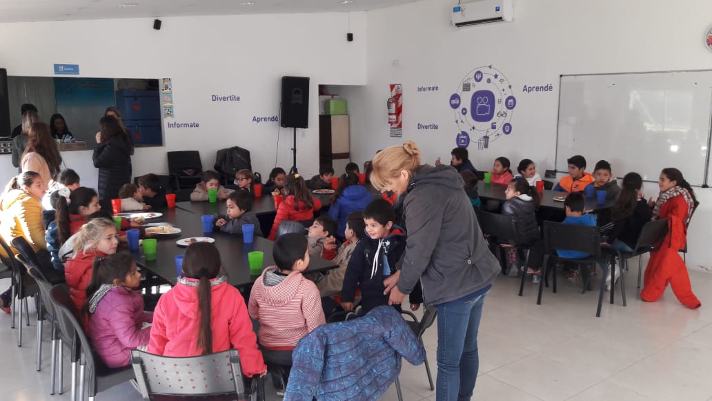 Alumnos del CEC 801 visitaron las instalaciones del Centro Integrador 