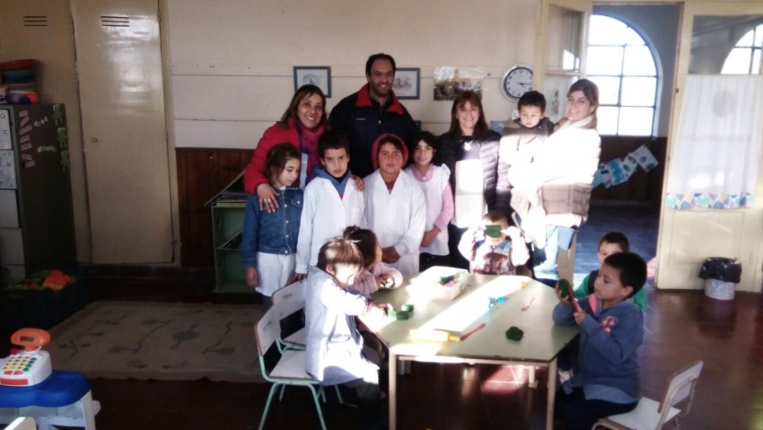 El Jirim y la Escuela del paraje To Domingo recibieron nuevo mobiliar