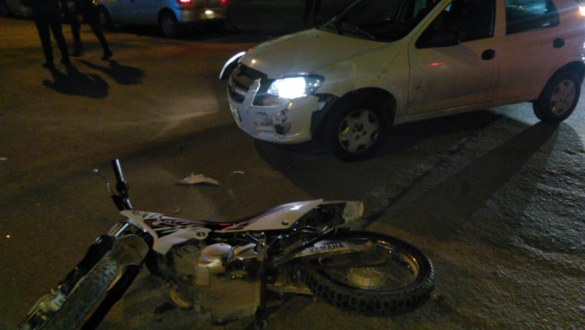 Una mujer result herida al protagonizar un accidente con su moto en Y