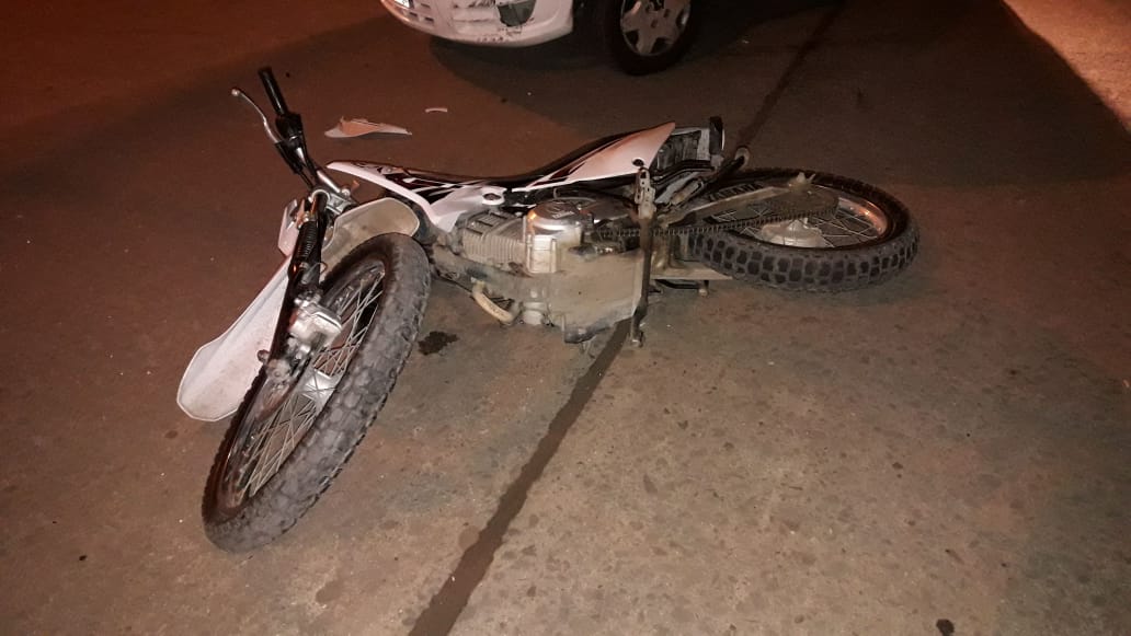 Una mujer result herida al protagonizar un accidente con su moto en Y