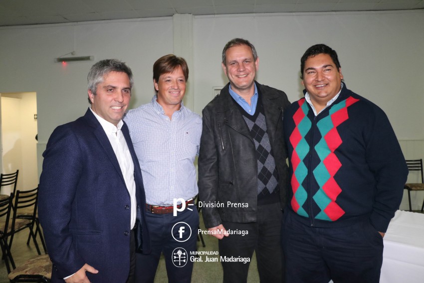 El periodista Maximiliano Montenegro visit� Madariaga y brind� una cha