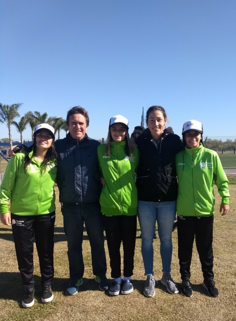 Partieron hacia China a cumplir su sueo de jugar al ftbol