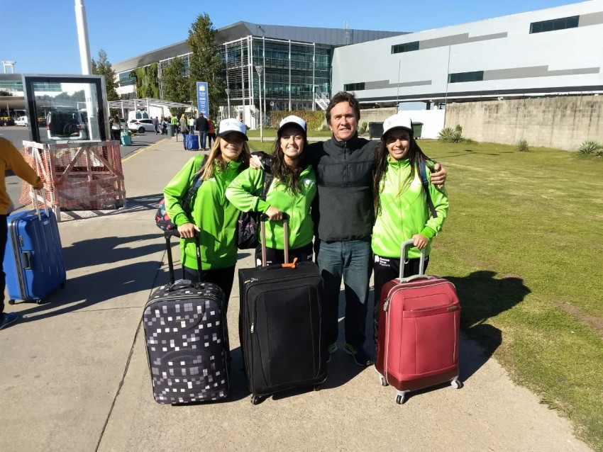 Partieron hacia China a cumplir su sueo de jugar al ftbol