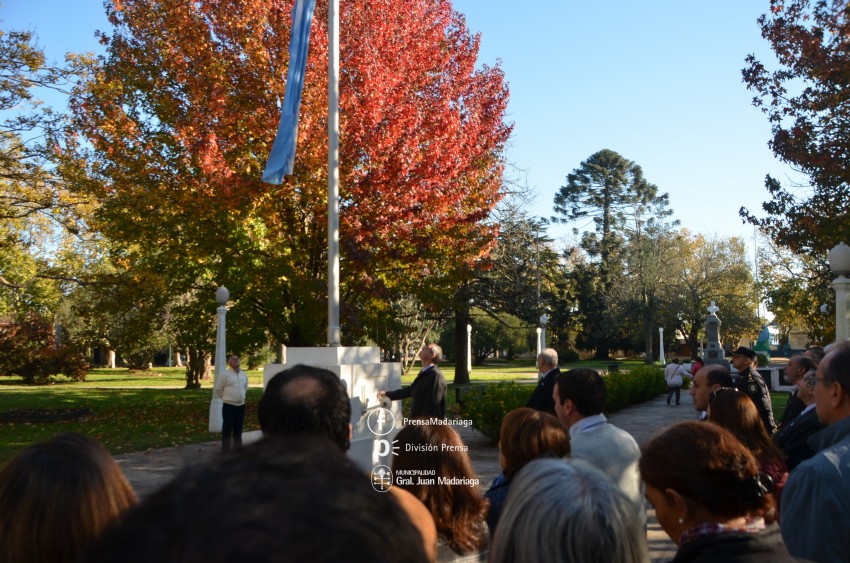 Coro, msica y baile en los actos por el 25 de Mayo