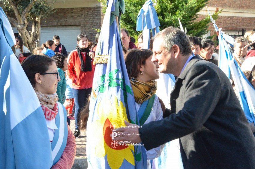 Coro, msica y baile en los actos por el 25 de Mayo