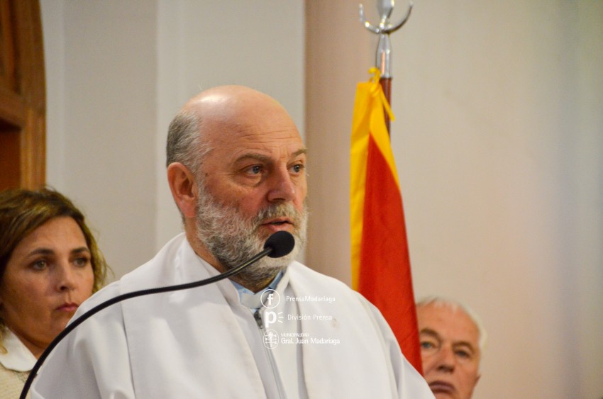 Coro, msica y baile en los actos por el 25 de Mayo