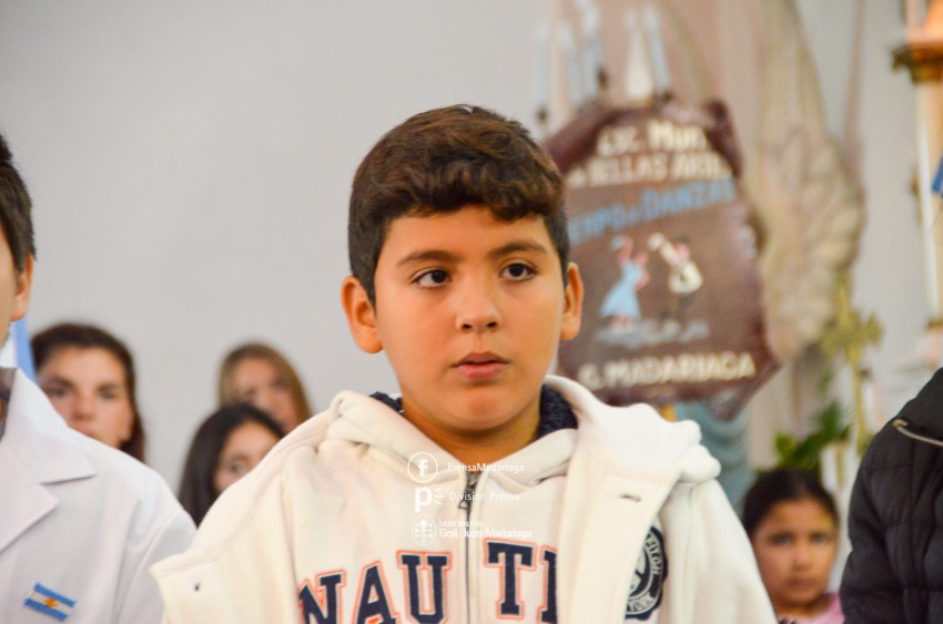 Coro, msica y baile en los actos por el 25 de Mayo