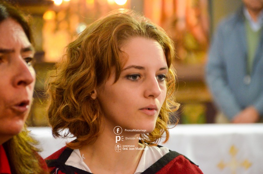 Coro, msica y baile en los actos por el 25 de Mayo