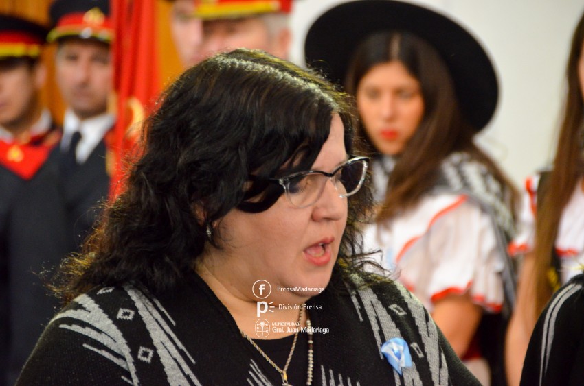 Coro, msica y baile en los actos por el 25 de Mayo