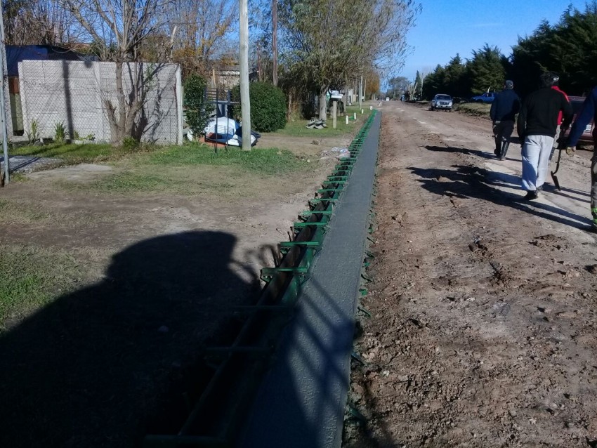 Culminó la segunda etapa de obra del cordón cuneta en el barrio Norte