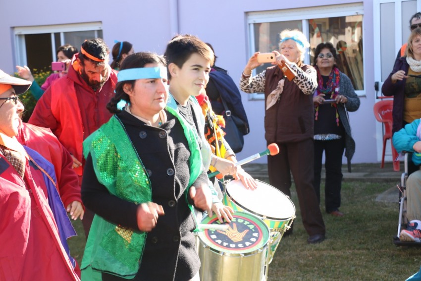 Festejos en el Centro de Da de FAE por el 5to. Aniversario de su aper