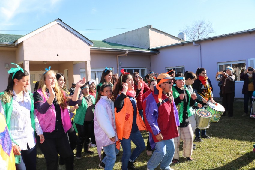 Festejos en el Centro de Da de FAE por el 5to. Aniversario de su aper