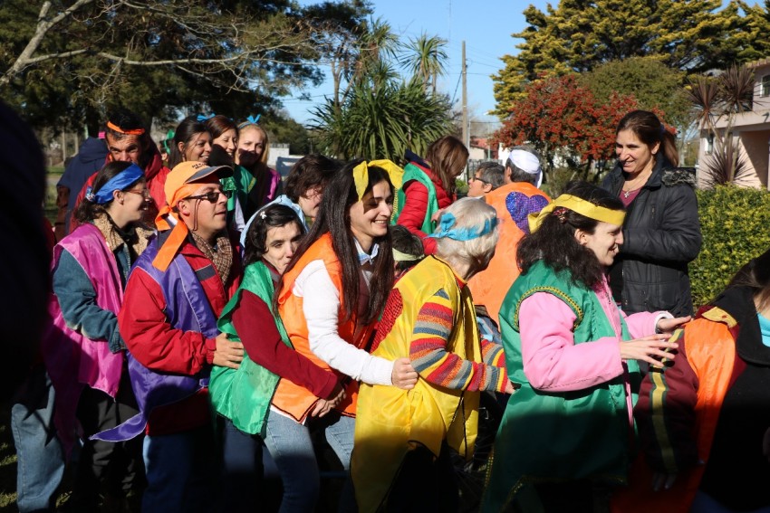 Festejos en el Centro de Da de FAE por el 5to. Aniversario de su aper