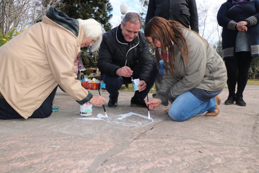 Autoridades municipales participaron de la pintada de la 