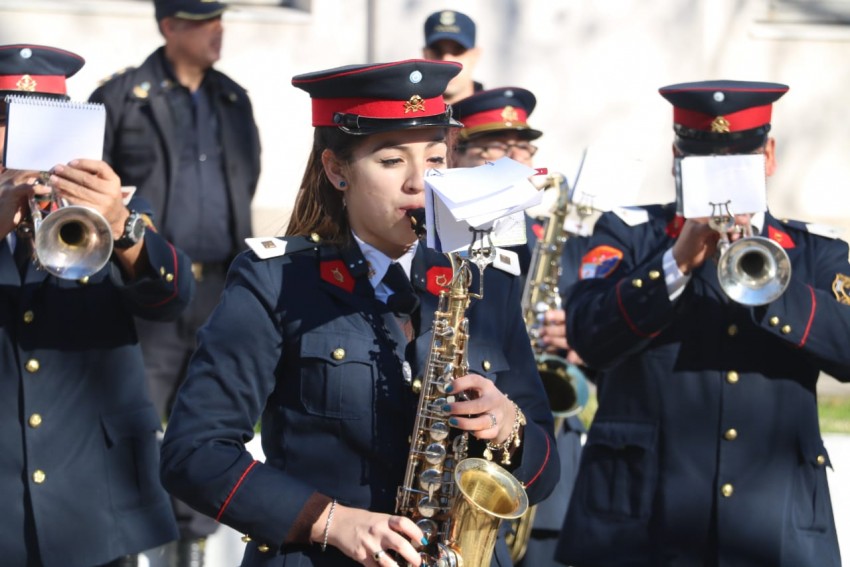 El desfile de gala de los Bomberos Voluntarios en fotos