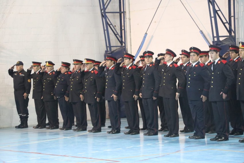 Se realiz el acto castrense de los Bomberos Voluntarios en el Polidep