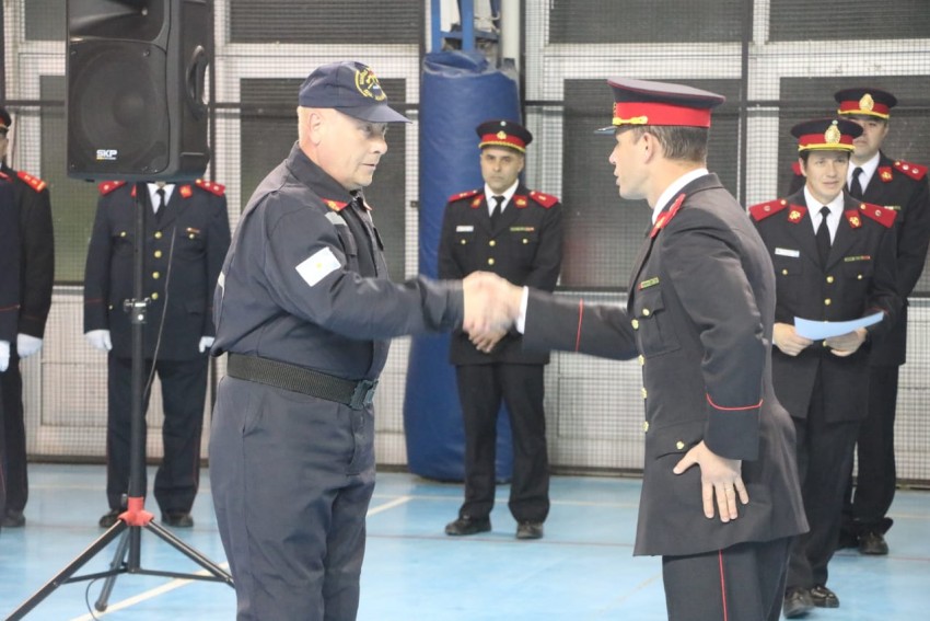 Se realiz el acto castrense de los Bomberos Voluntarios en el Polidep