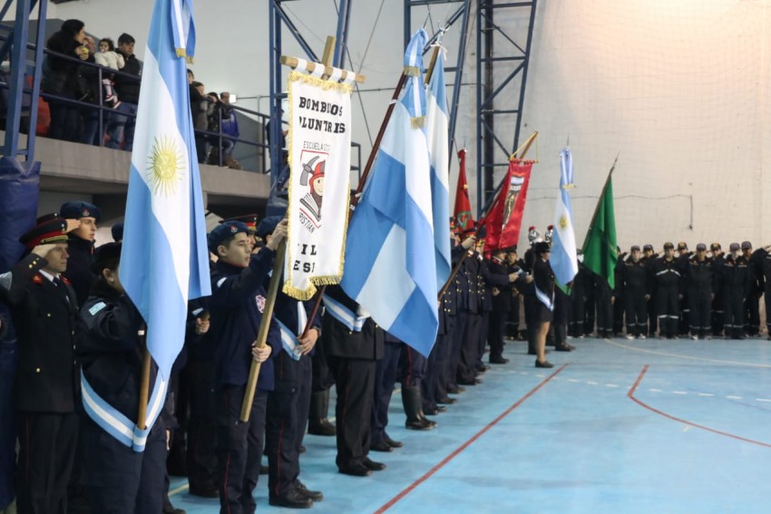 Se realiz el acto castrense de los Bomberos Voluntarios en el Polidep