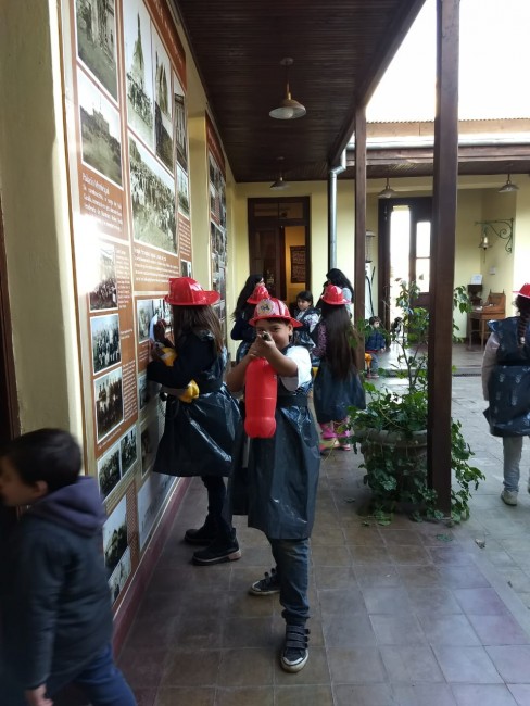 Los chicos jugaron a la bsqueda del tesoro en el Histrico del Tuy